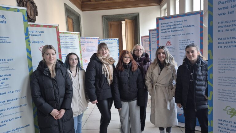 💜Aufklärung, Mut und Haltung: Besuch der StoP-Ausstellung🤝